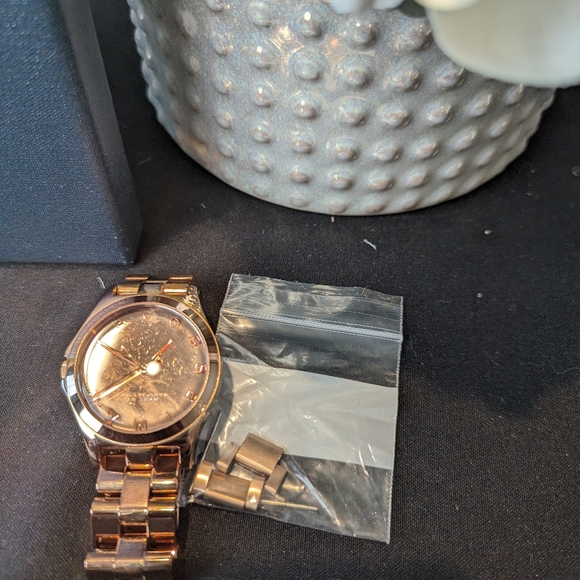Rose Gold Marc Jacobs Watch - Picture 3 of 3